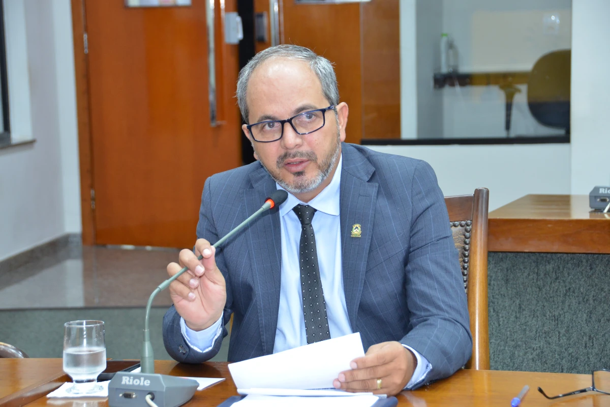 Wiston Gomes cobra agilidade por parte do Servir no atendimento ao usuário