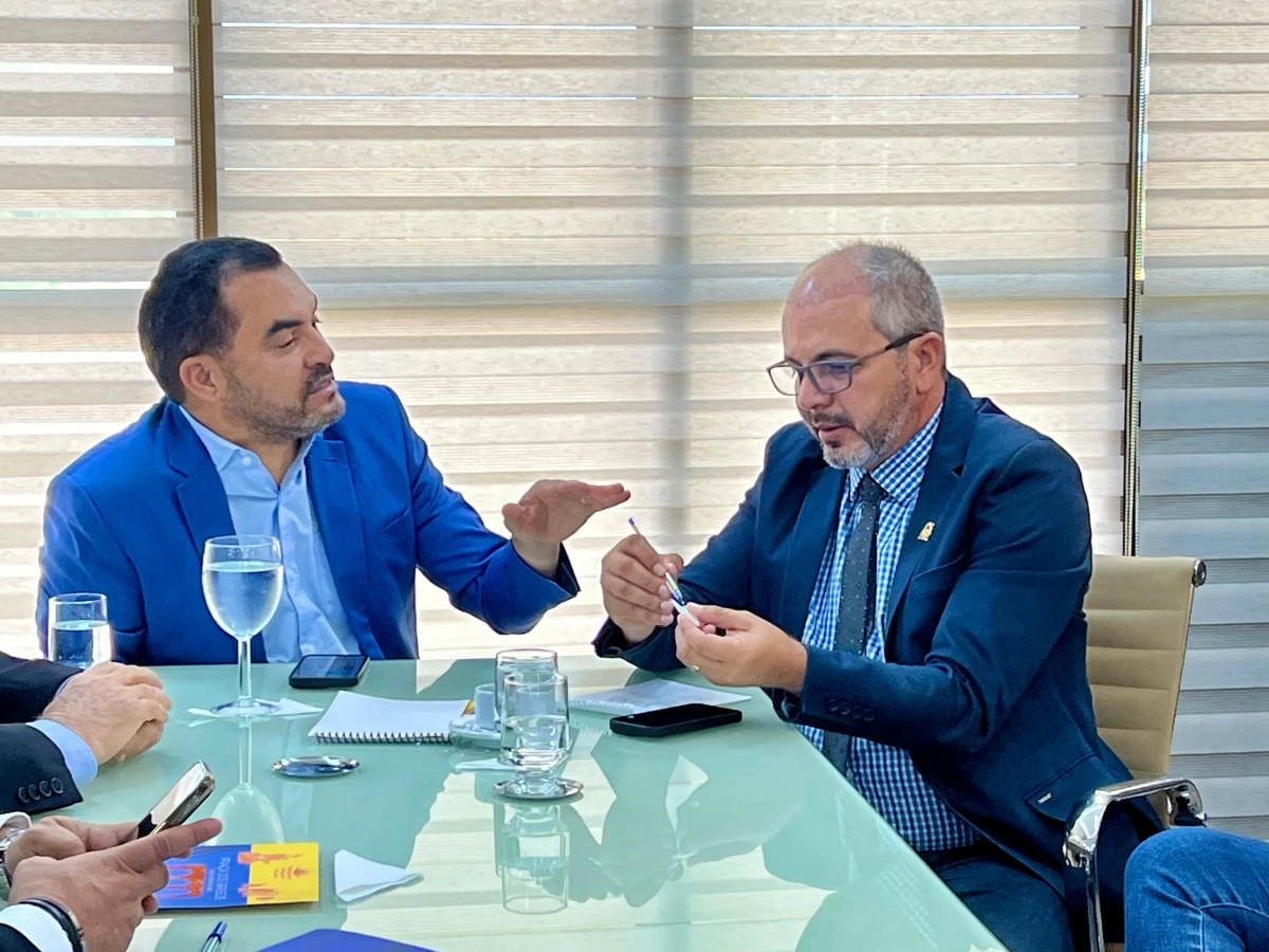 Governador Wanderlei Barbosa atende requerimento de Wiston Gomes e autoriza reforma de ginásio de esportes em Araguatins