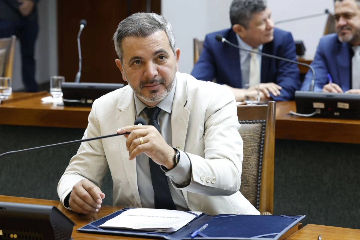 Wiston Gomes solicita realização de concurso público para agentes de trânsito no Tocantins