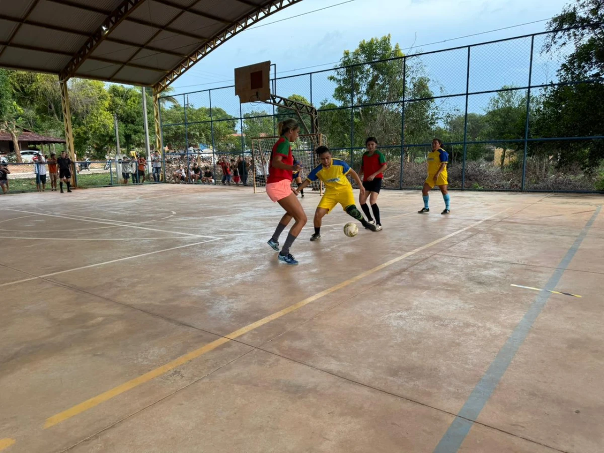 Wiston Gomes fortalece esporte de base ao apoiar copa de futsal em Luzinópolis
